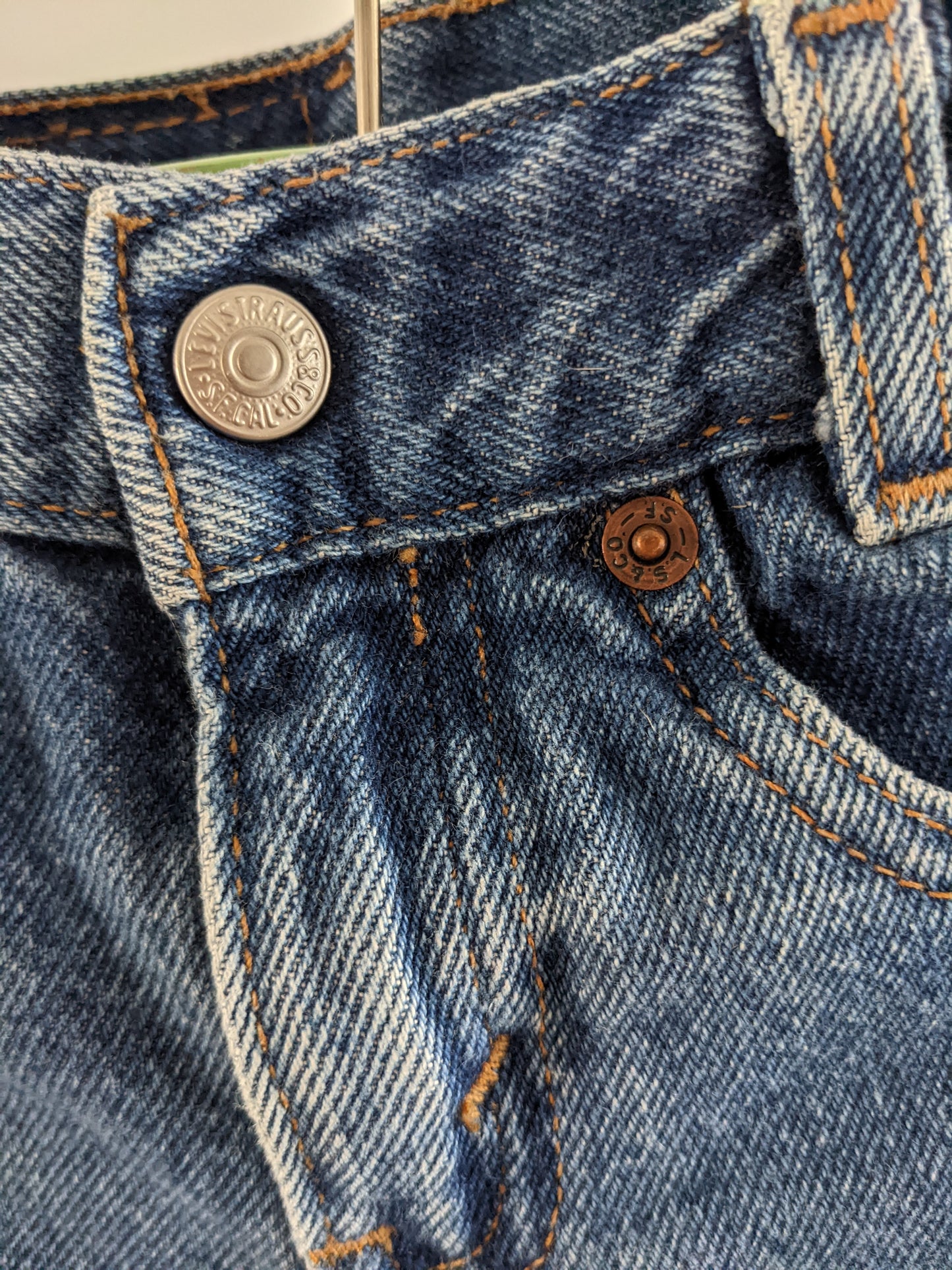 2000 Levi's 566 Denim Jeans Medium wash 92