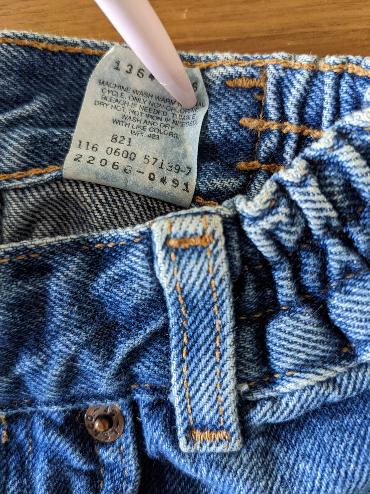 2000 Levi's 566 Denim Jeans Medium wash 92
