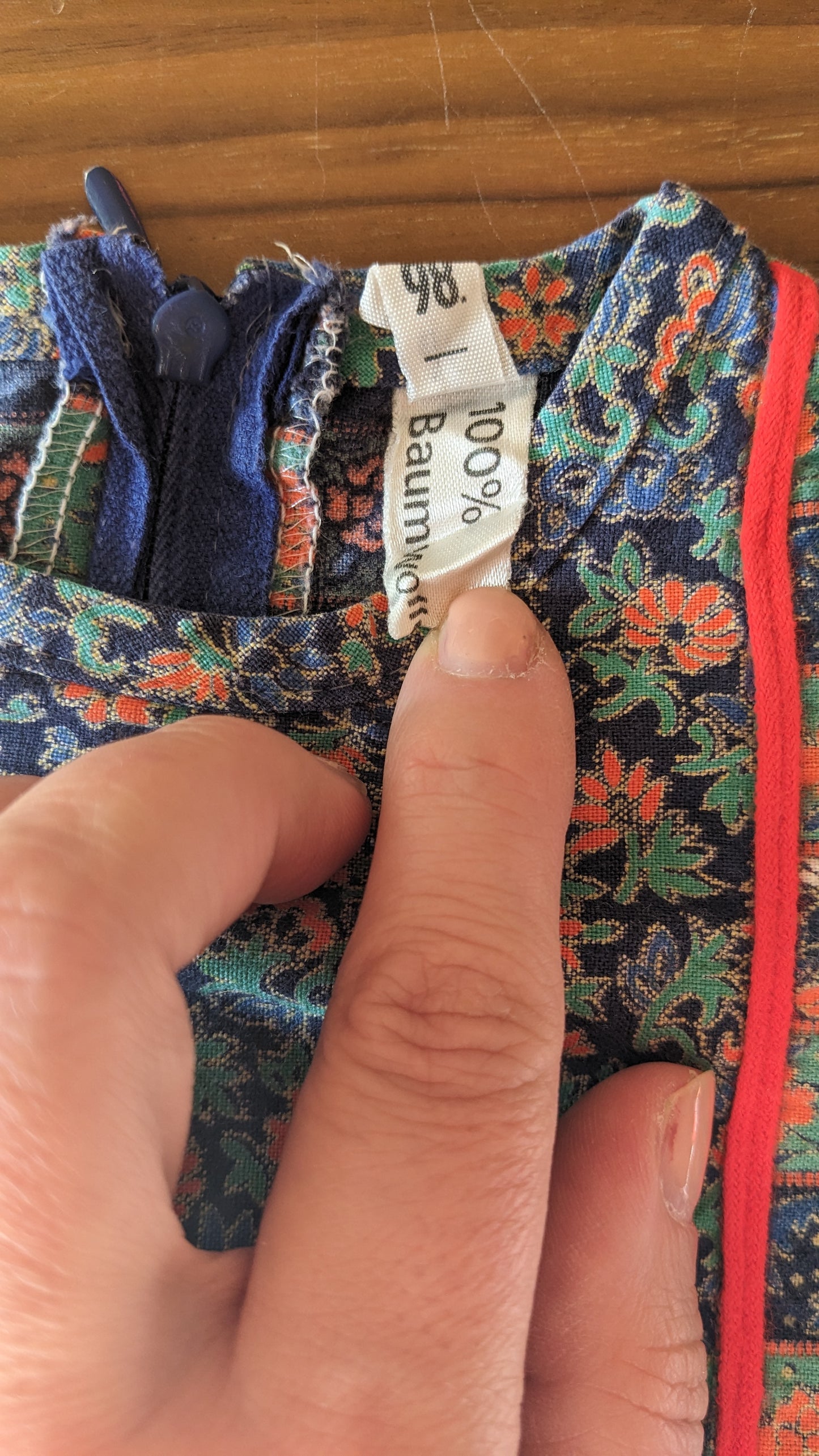 '70 folklore vintage blue green and red dress