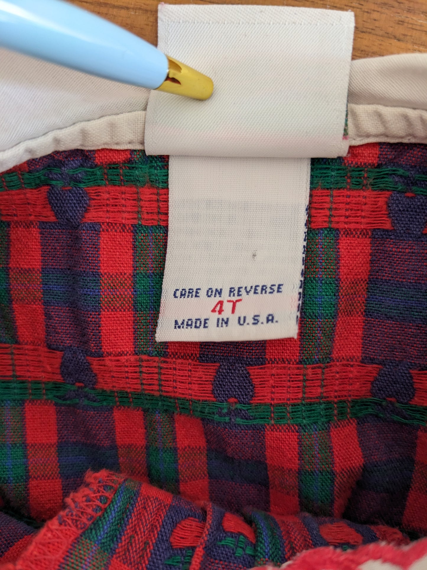 "Apple of my eyes" Vintage Oshkosh dress 4T