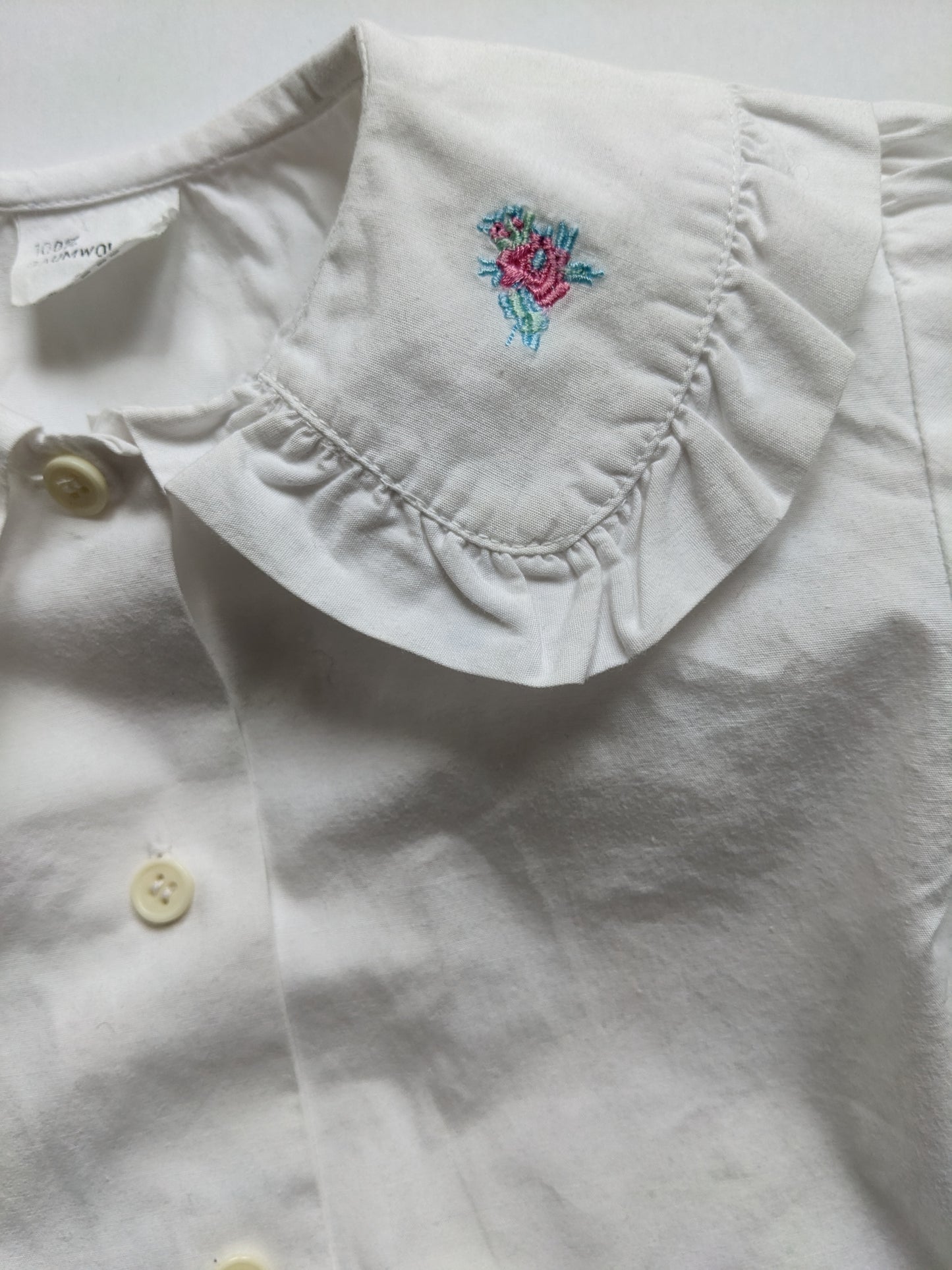 Embroidered collar vintage white shirt