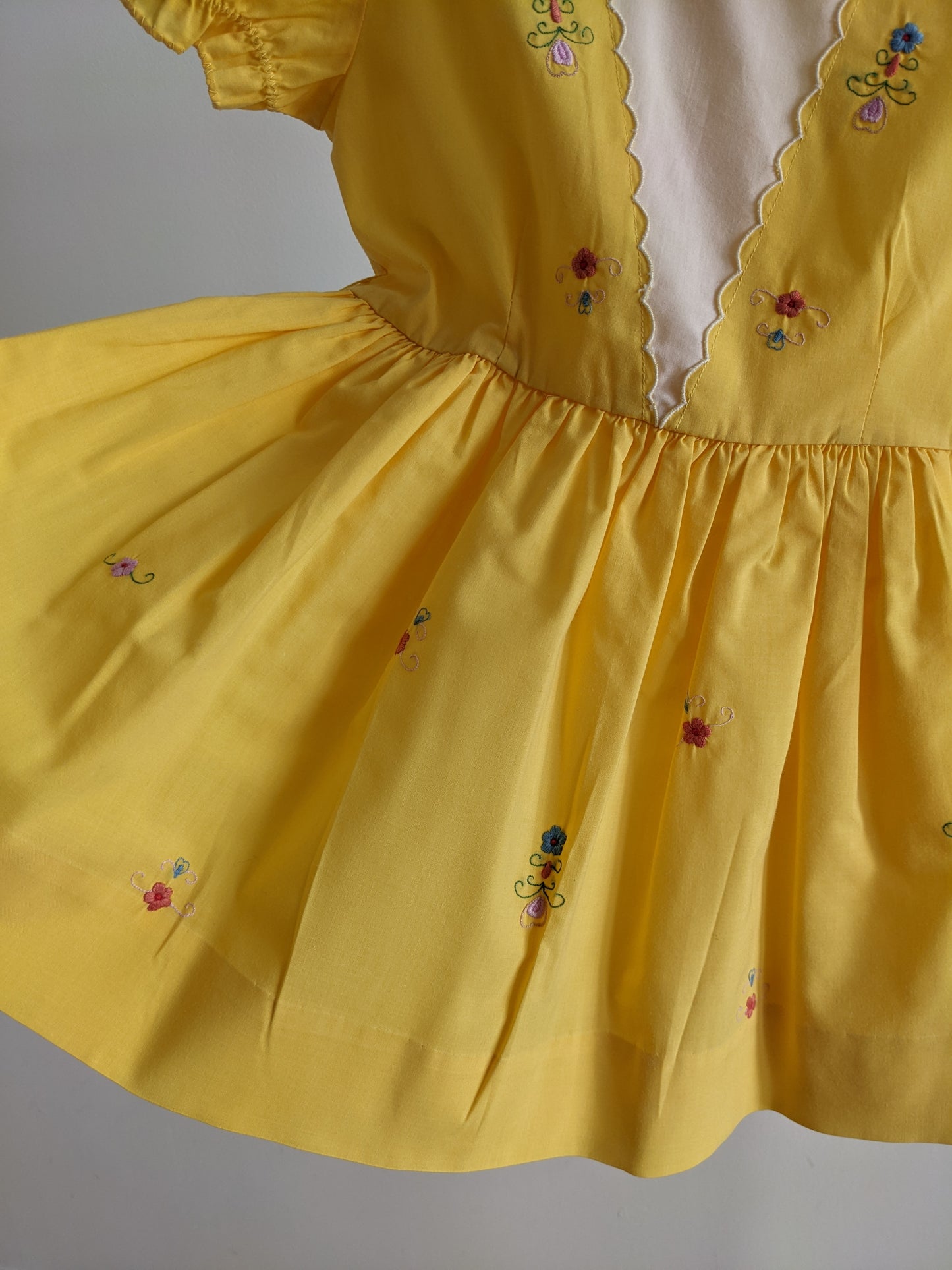 Yellow embroidery dress 86