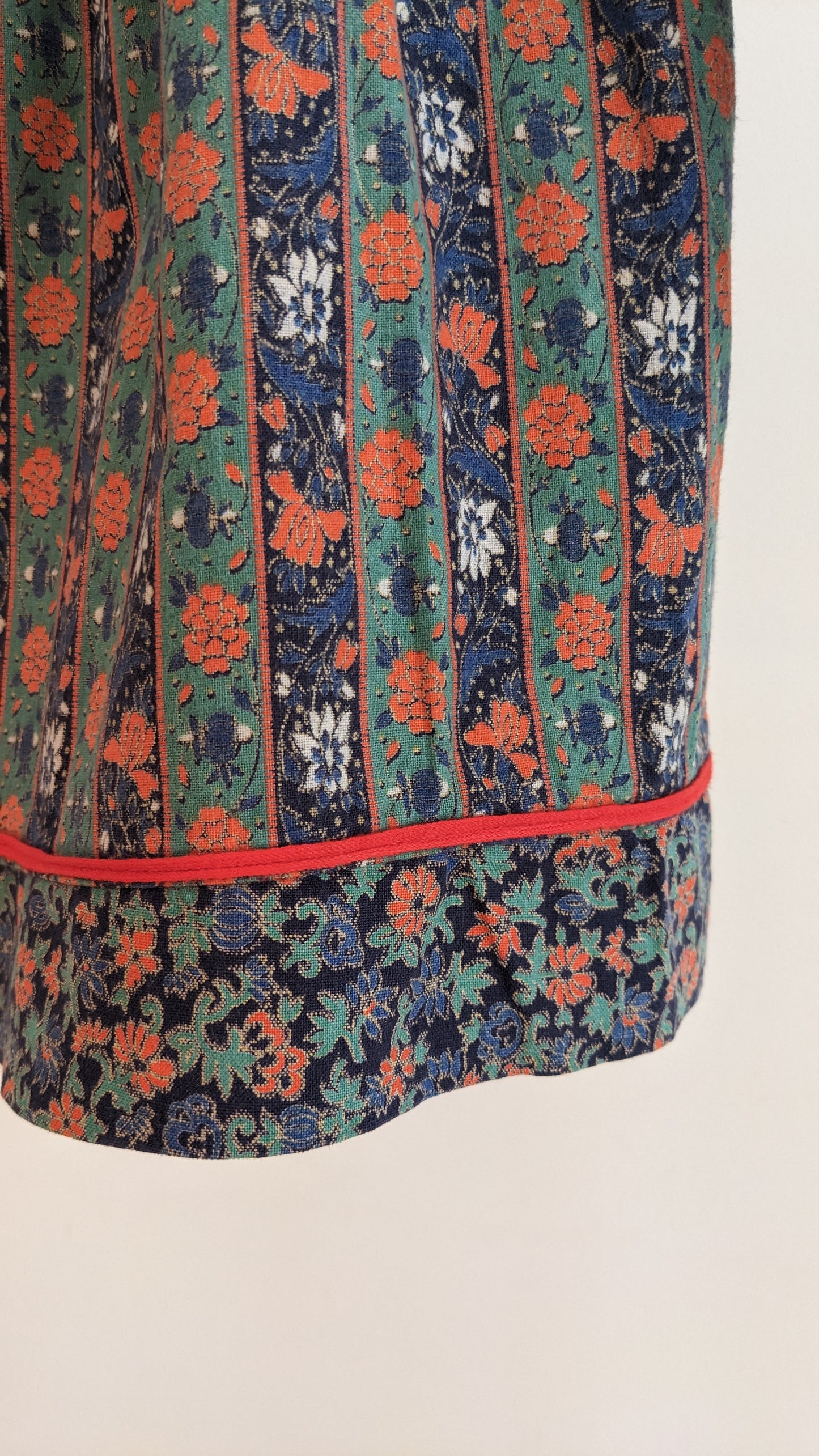 '70 folklore blue green and red dress