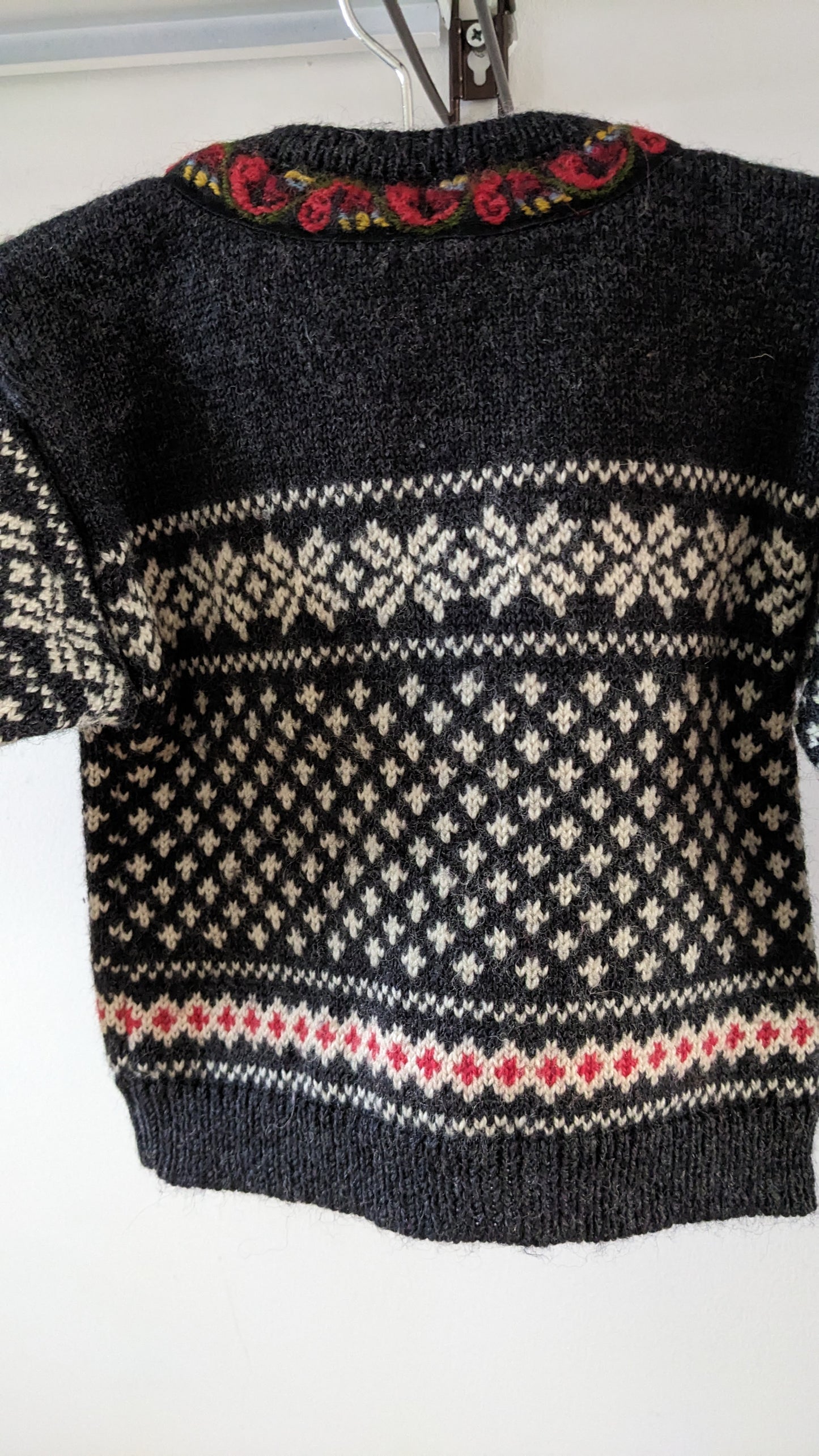 Nordic knitwear cardigan